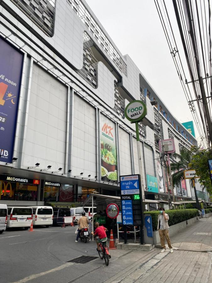 Sura Hostel Bangkok Near Mrt Phra Ram 9 Exteriér fotografie