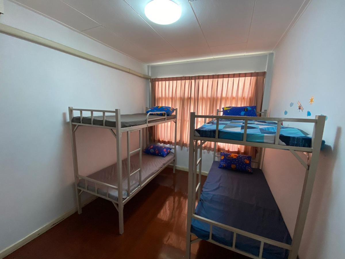 Sura Hostel Bangkok Near Mrt Phra Ram 9 Exteriér fotografie