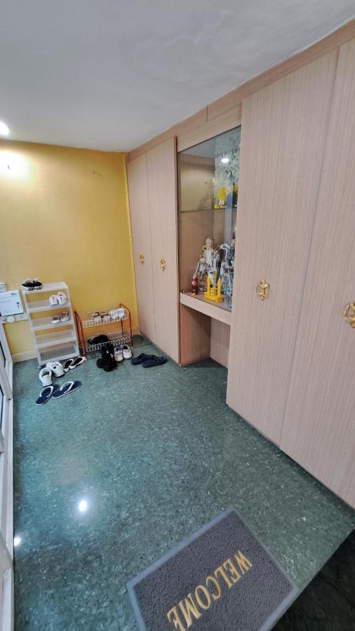 Sura Hostel Bangkok Near Mrt Phra Ram 9 Exteriér fotografie