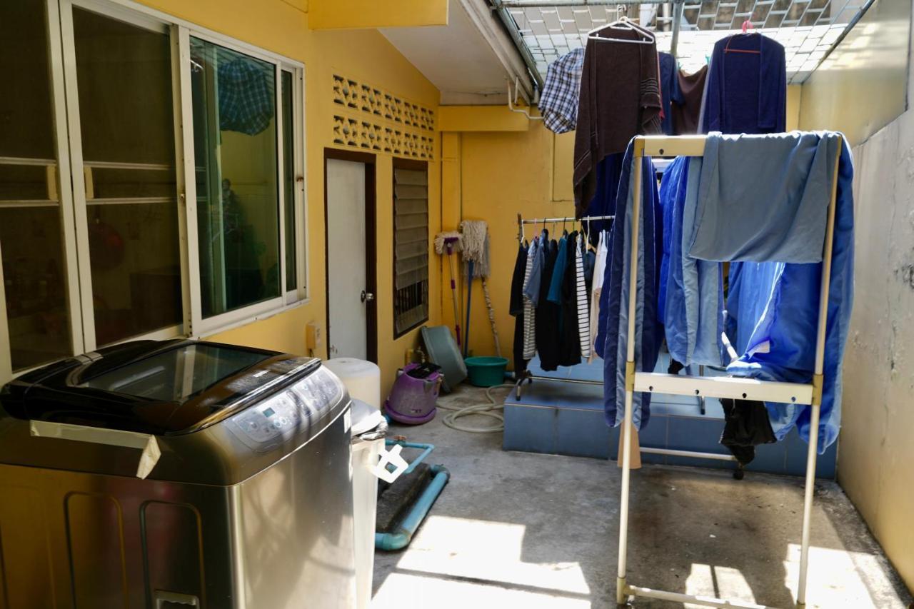 Sura Hostel Bangkok Near Mrt Phra Ram 9 Exteriér fotografie