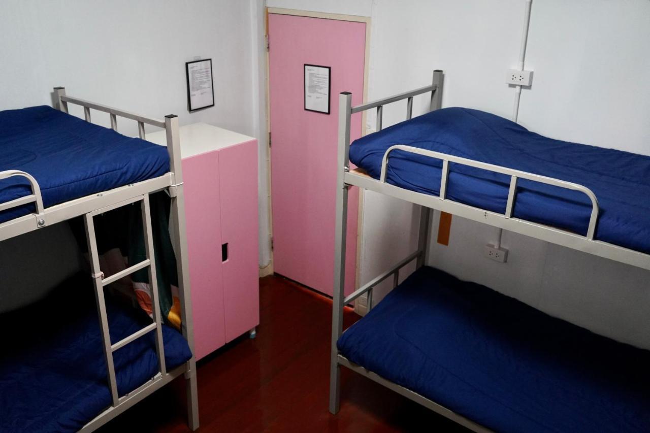 Sura Hostel Bangkok Near Mrt Phra Ram 9 Exteriér fotografie
