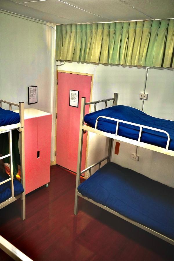 Sura Hostel Bangkok Near Mrt Phra Ram 9 Exteriér fotografie