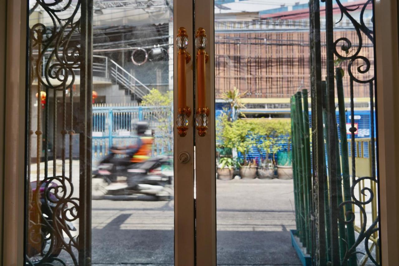 Sura Hostel Bangkok Near Mrt Phra Ram 9 Exteriér fotografie