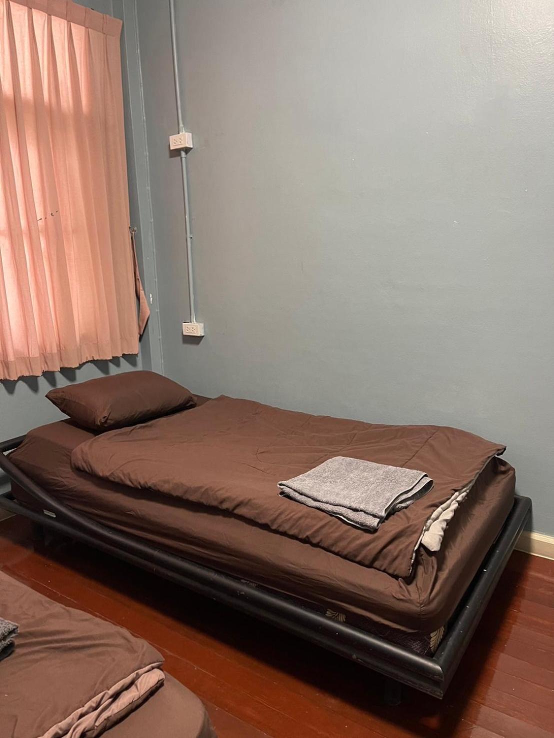 Sura Hostel Bangkok Near Mrt Phra Ram 9 Exteriér fotografie